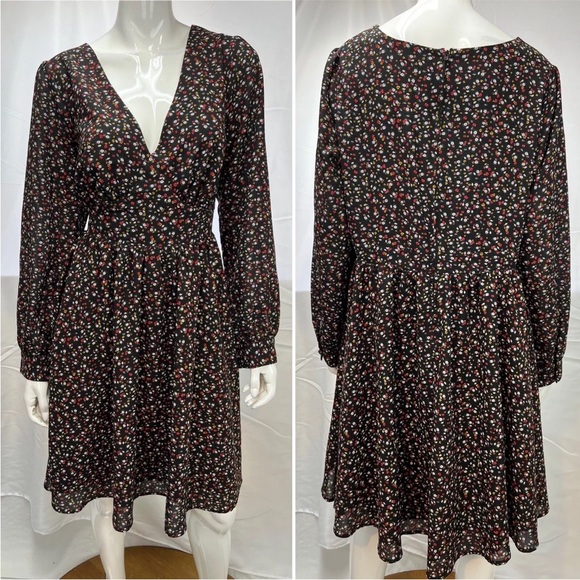 Torrid Long Sleeve Flare Floral Deep V Dress - Picture 2 of 9